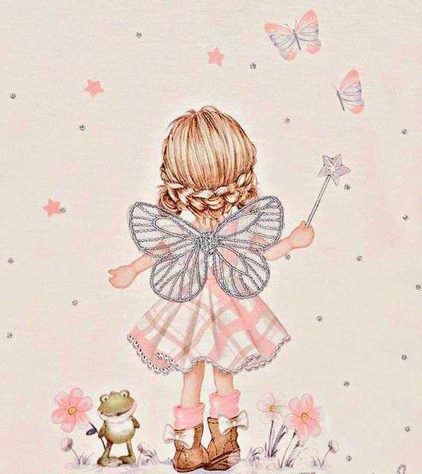 Whimsical Vanilla Dream with Berry Festoons