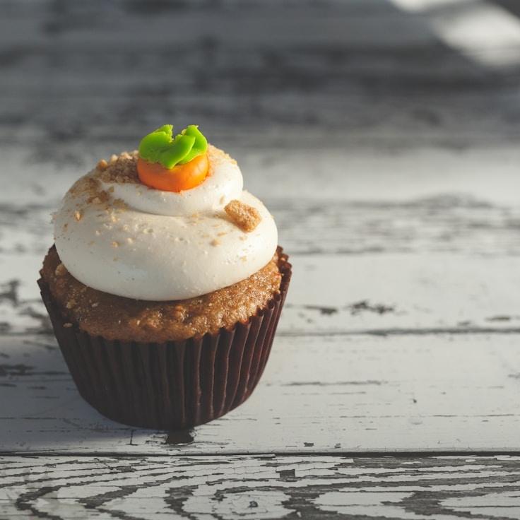 Sunrise Zest Lemon-Glazed Delight Cake